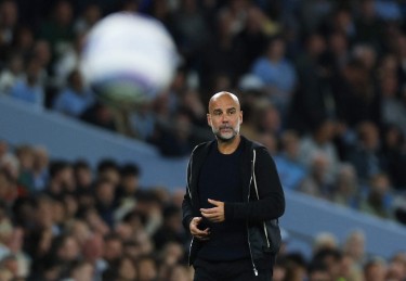 杏彩体育-法甲里昂足球俱乐部的历史与发展轨迹